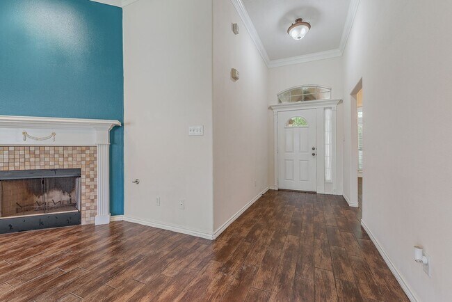 Foto del edificio - 3 Bed/ 2 Bath Home in Edelweiss Gartens Available for August Move In!