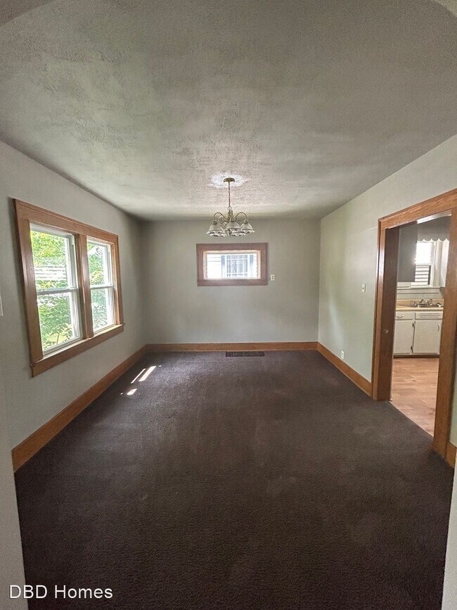 Building Photo - 3 br, 1 bath House - 330 W Rudisill