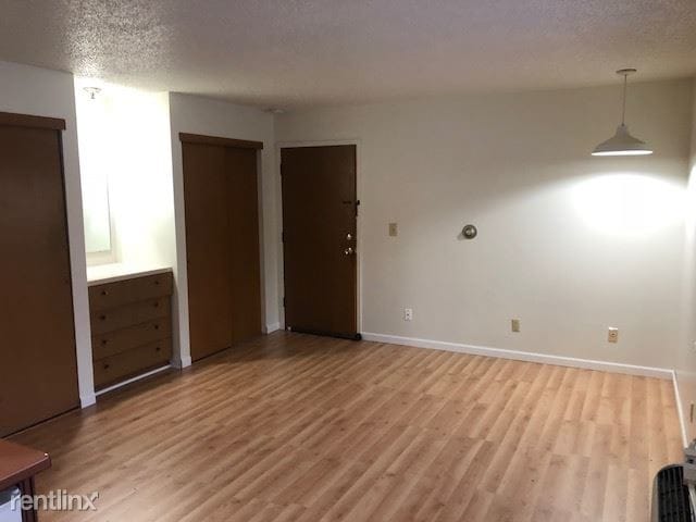 Building Photo - Studio, 1 bath  - 604 Woodside Dr