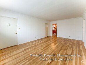 Building Photo - 244 S Doheny Dr