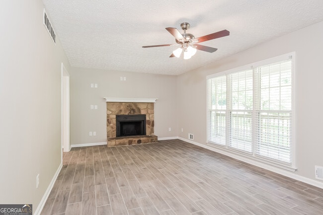 Building Photo - 46 Normas Way