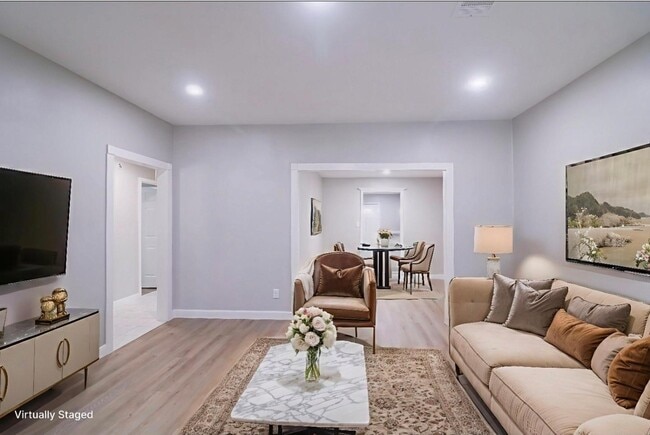 Photo - 6150 Ridgeway Dr House