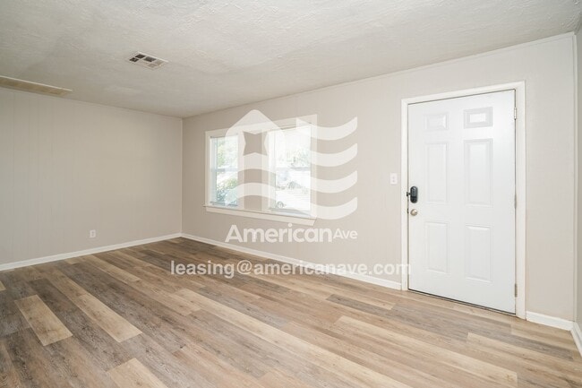 Building Photo - 1533 N Delaware Pl