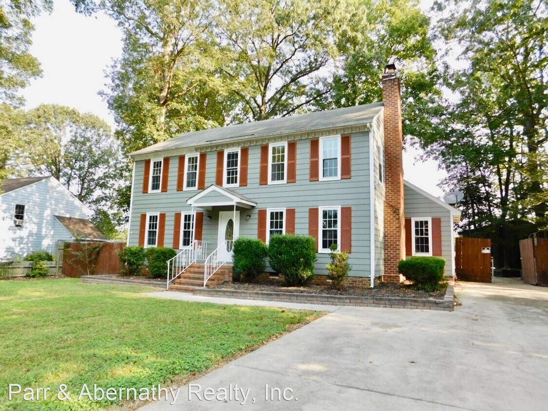 4 br, 2.5 bath House 10519 Surry Rd House Rental in Chester, VA