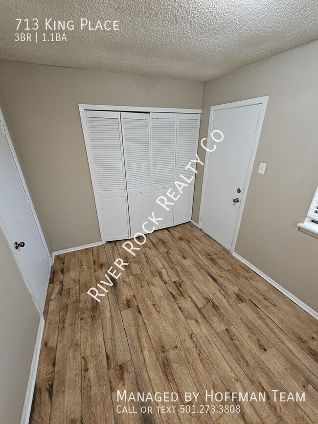 Foto del edificio - 713 King Pl