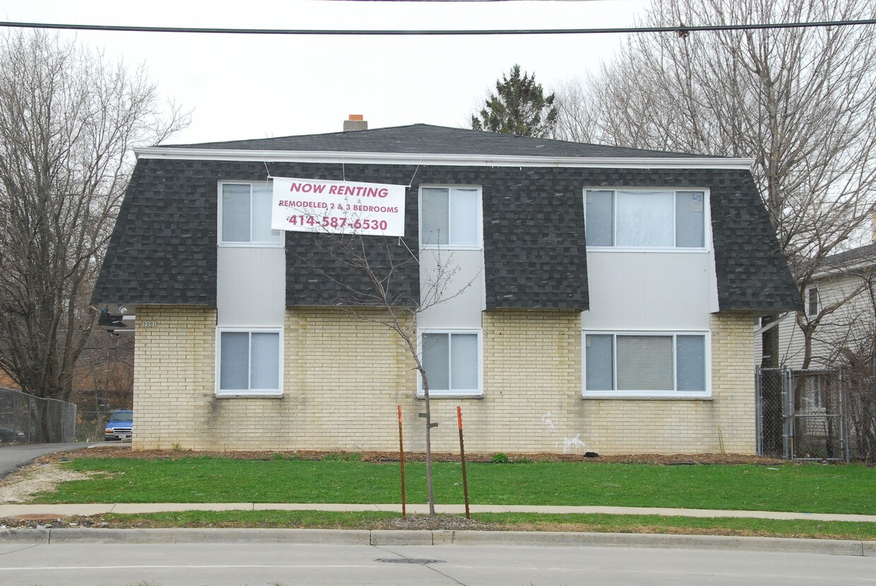 Primary Photo - 7001 N 43rd St