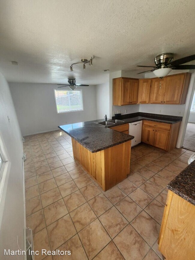 Foto del edificio - 3 br, 1 bath House - 119 6th St SW