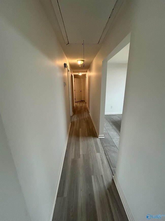 Building Photo - 2910 2nd Ave NW