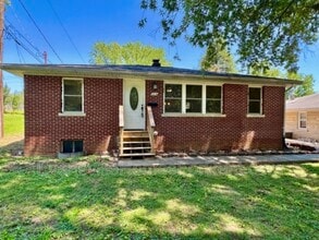 Building Photo - 1216 Hathaway Ave