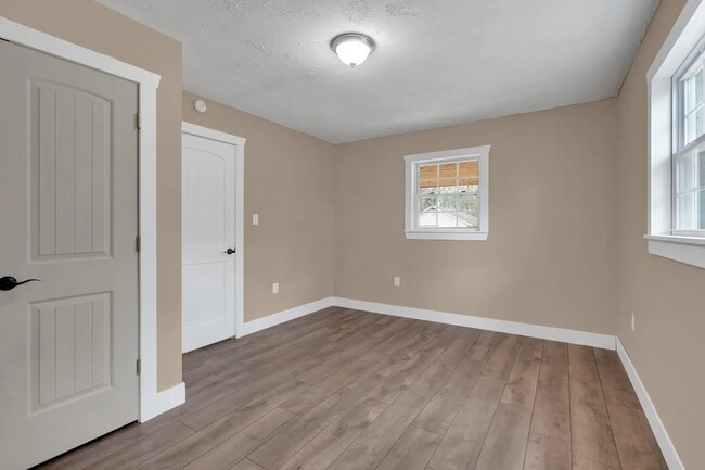 Foto del edificio - 8701 Tullahoma Hwy