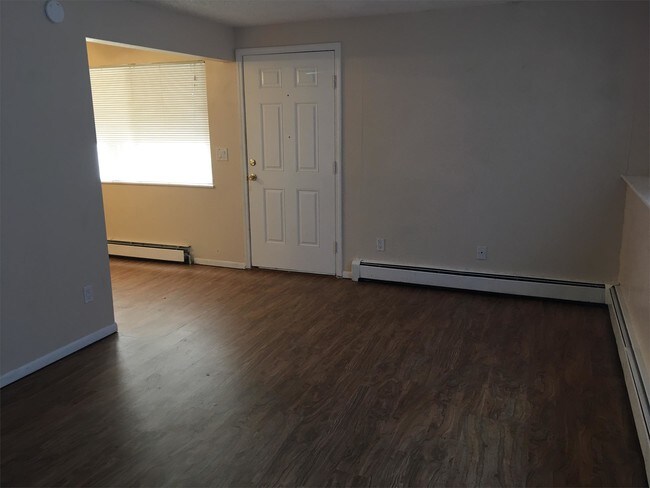 Building Photo - 6850 Western Pl