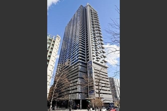 Primary Photo - 235 W Van Buren St