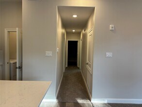 Building Photo - 504 Nursery Rd