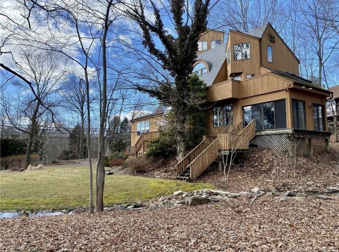 Building Photo - 3 br, 2.5 bath House - 765 Durham Rd