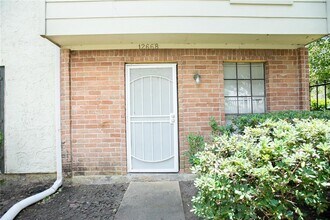 Building Photo - 12668 Windsor Village Dr