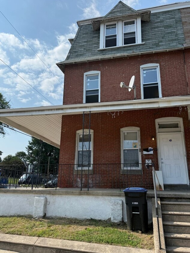 Photo - 336 W. 8th Street