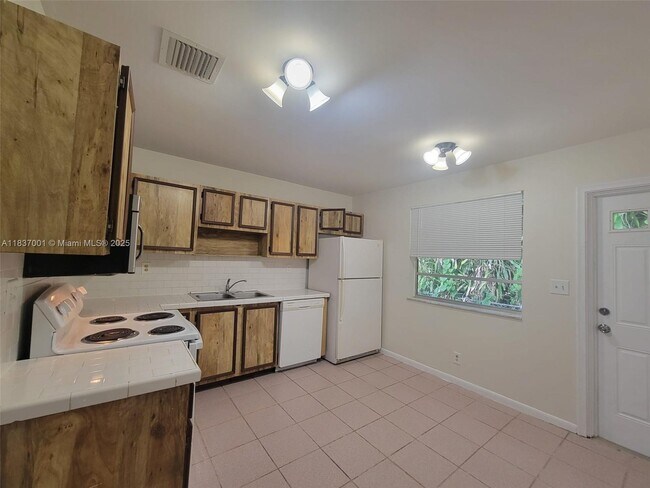 Foto del edificio - 2526 Taylor St