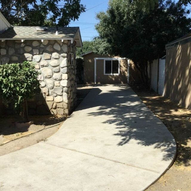 Building Photo - 1513 Carver Rd