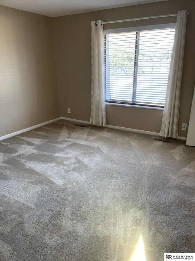 5815 Otoe St, Lincoln, NE 68506 Townhome Rentals in Lincoln NE