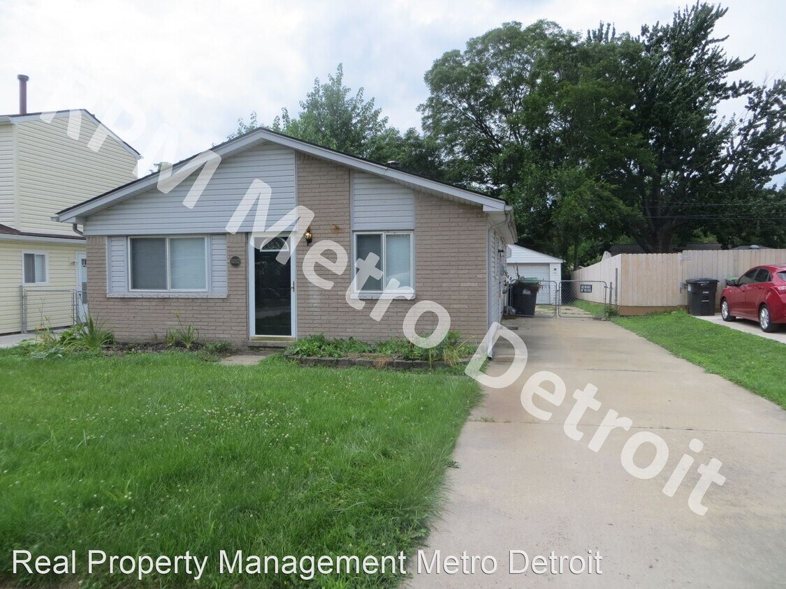 Foto principal - 3 br, 1 bath House - 14332 Burr St