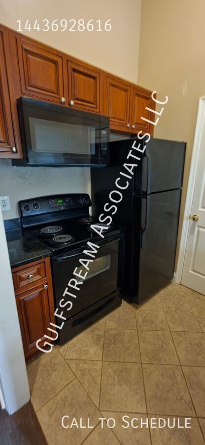 Building Photo - 219-1/2 E North Ave-Apt 1