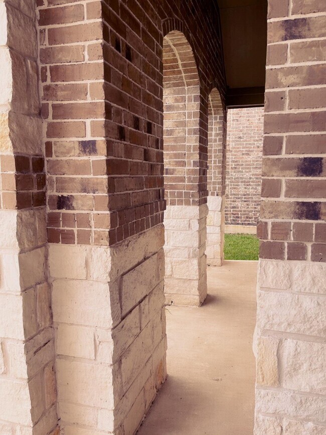 Building Photo - 13223 Alcott Forest Ln