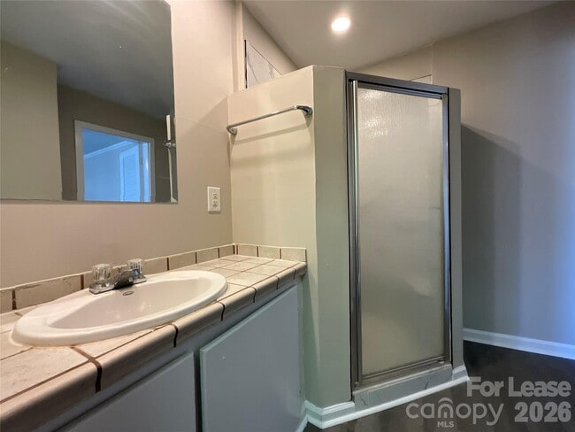 Building Photo - 94 Wilkinson Ct SE