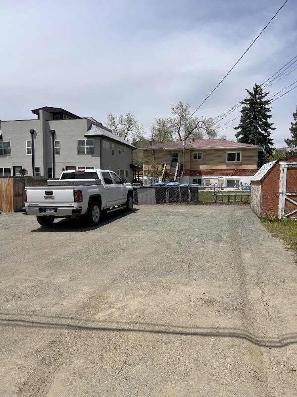 Primary Photo - 621 1st St