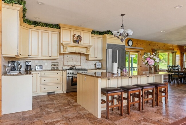 Foto del edificio - 129 Wildberry Dr