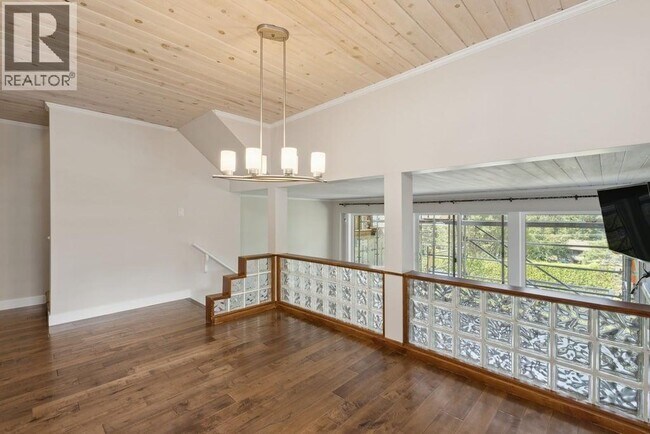 Photo du bâtiment - 1056 Lillooet Rd