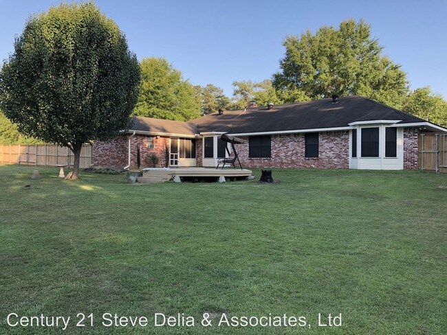 Building Photo - 3 br, 2.5 bath House - 254 County Line Rd.