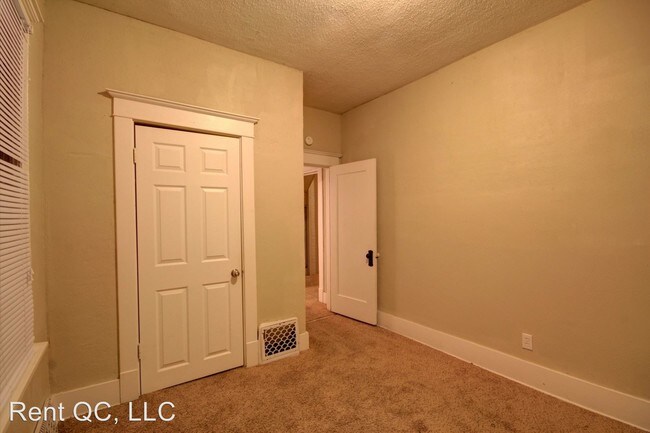 Building Photo - 3 br, 1 bath House - 2120 Telegraph Rd