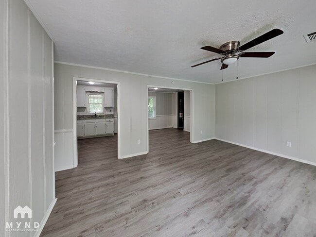 Building Photo - 10140 Morris Dr SW