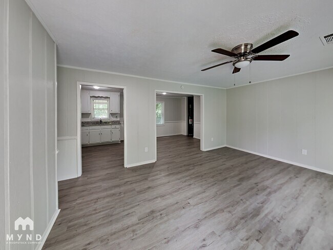 Foto del edificio - 10140 Morris Dr SW