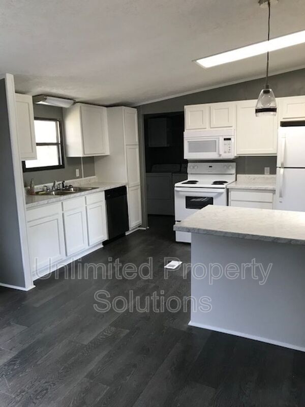 Foto del edificio - 6140 Carolina Beach Rd