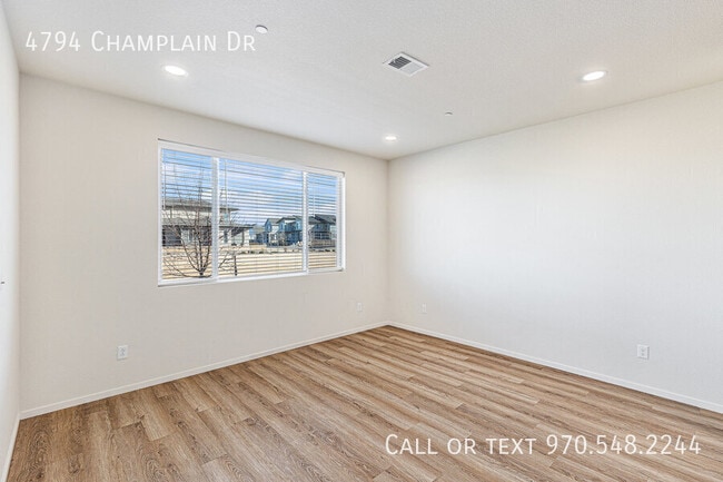 Building Photo - 4794 Champlain Dr