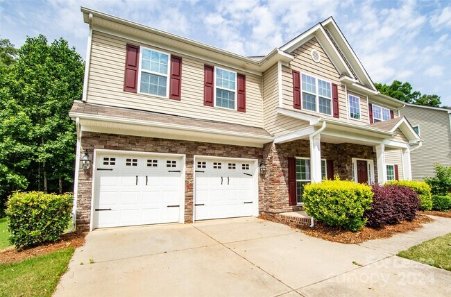 Building Photo - 3007 Ainsley Ln