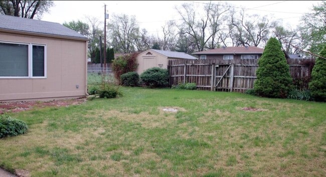 Building Photo - 2711 Franklin St