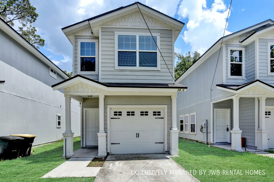 Primary Photo - 1271 Mull St