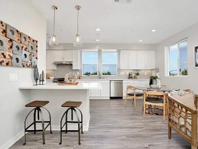 Foto del edificio - 13480 Lopelia Meadows Pl