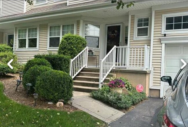 Foto del edificio - 140 Winding Ridge Rd
