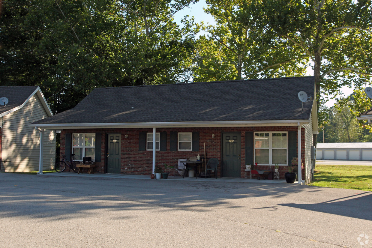Building Photo - 416 Ferguson St