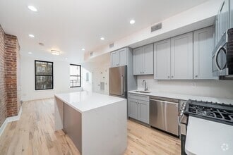 Building Photo - 230 Willow Ave