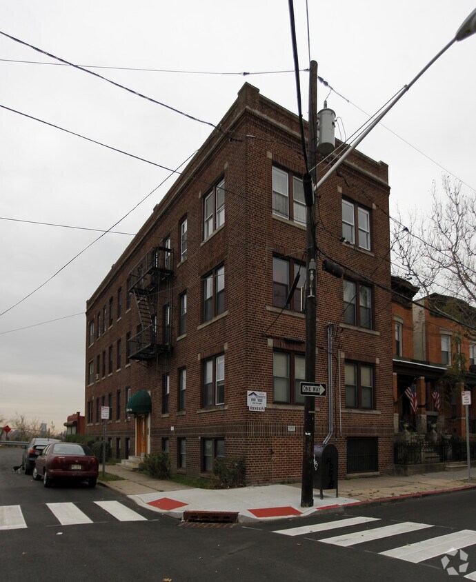 Foto principal - 274 Ogden Ave