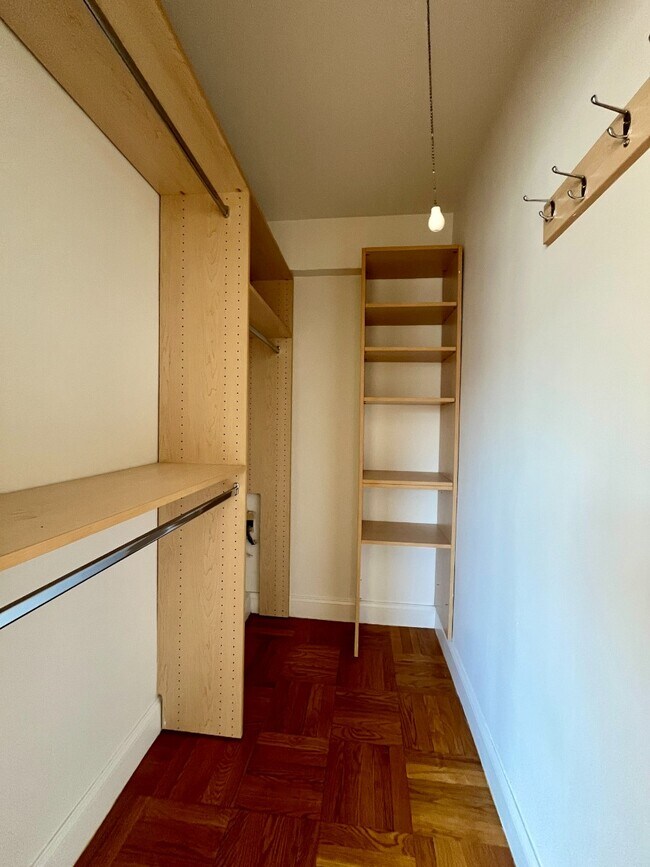 Foto del edificio - 145 Fourth Avenue