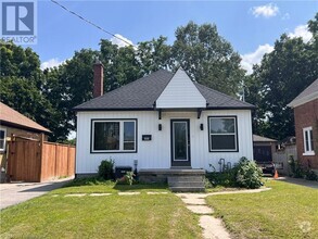 Building Photo - 111 Stirling Ave S