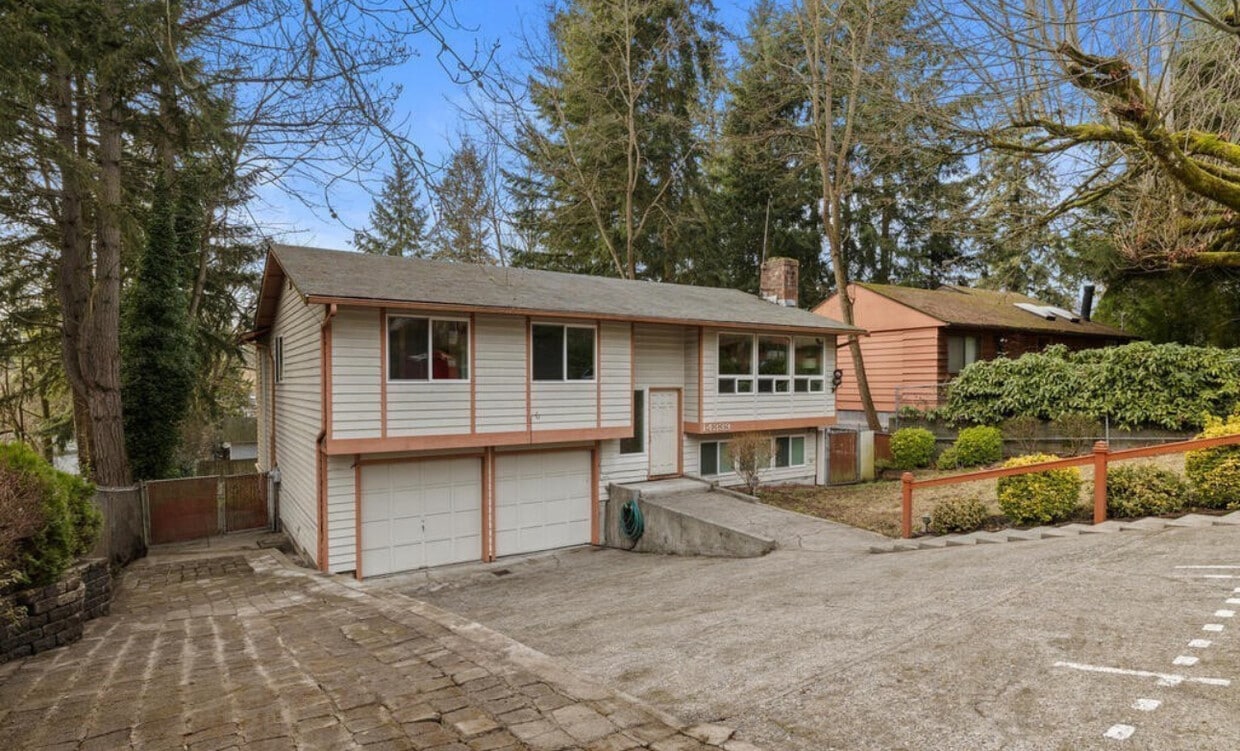 Primary Photo - 14339 22nd Ave NE