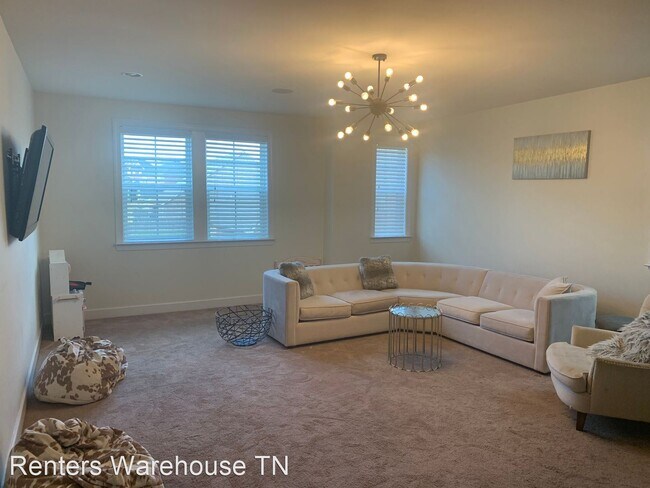 Building Photo - 4 br, 3.5 bath House - 5229 Giardino Drive