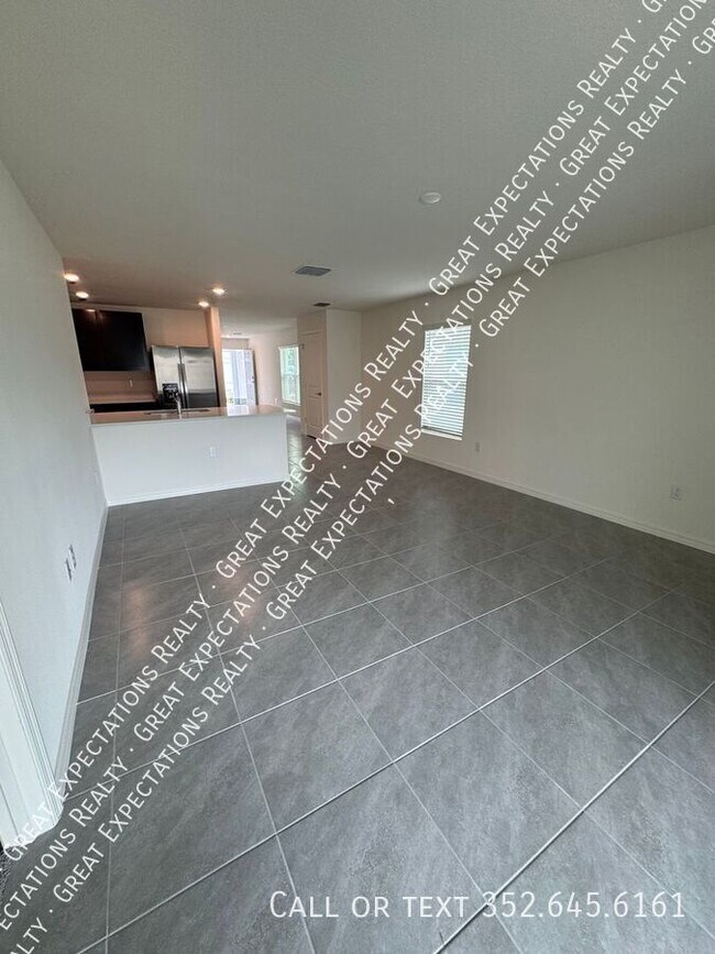 Foto del edificio - 2164 NE 28th Ln