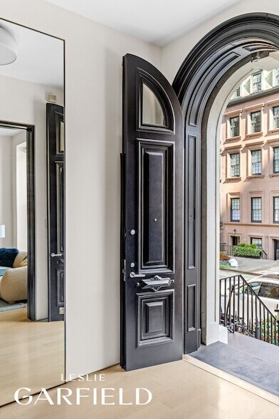 Foto del edificio - 240 E 61st St